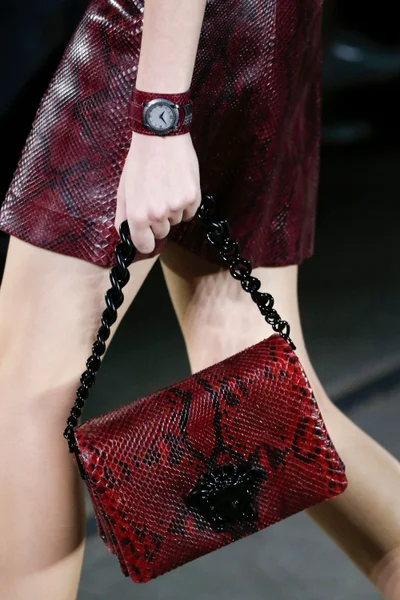 Look 63